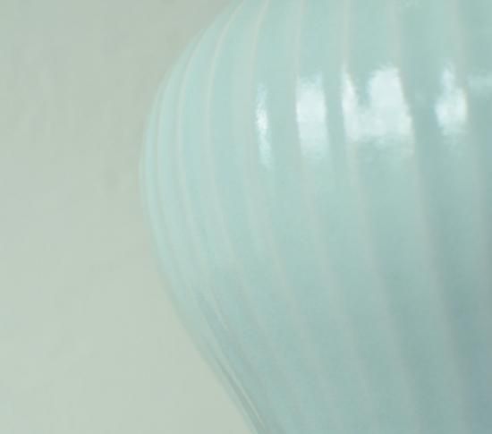 【限定品】白磁花器(しのぎ)