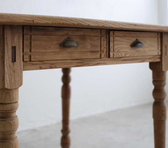 しなやかなDESK&TABLE