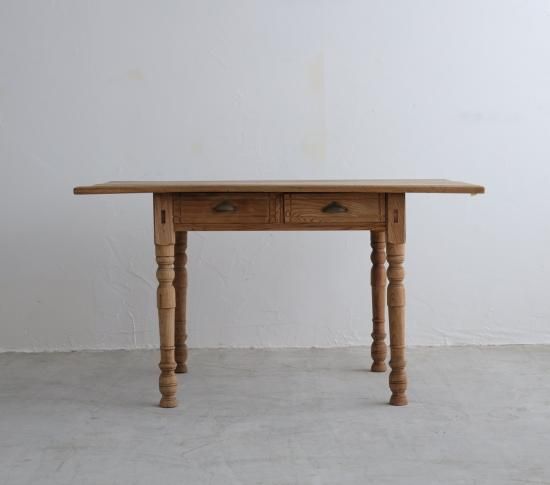 しなやかなDESK&TABLE