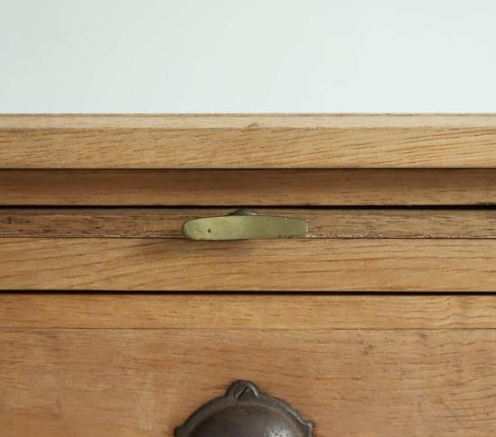 KITCHEN CABINET