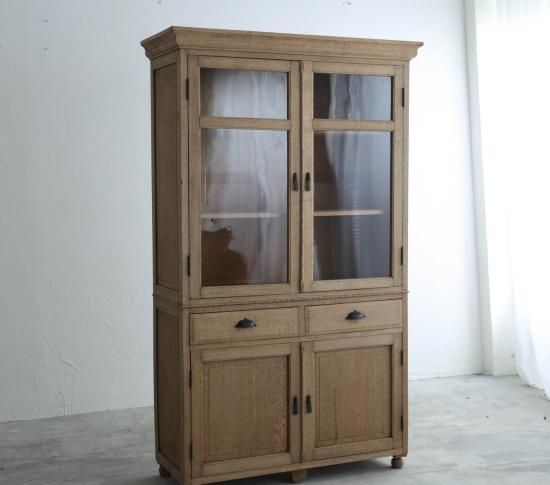 ELEGANT CABINET
