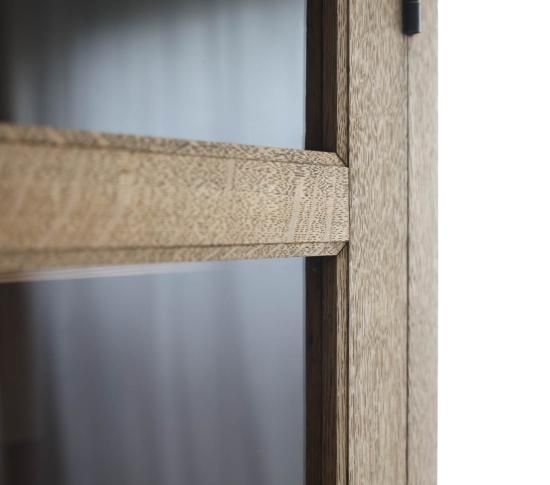 ELEGANT CABINET