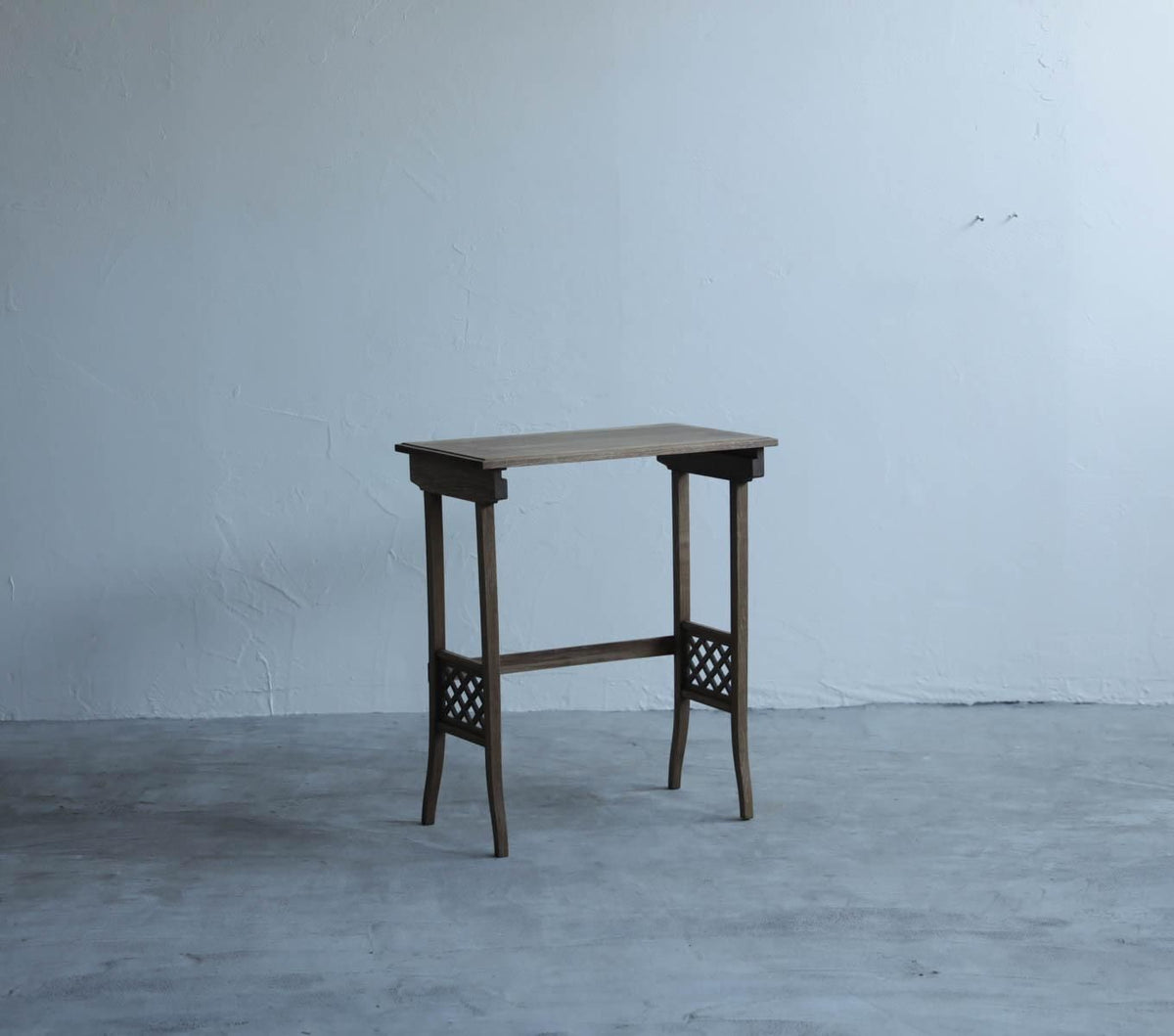 格子のFLOWER STAND