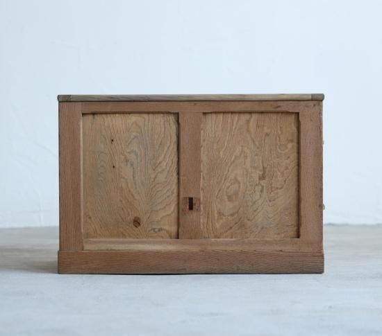 気品のあるソファSIDE BOARD