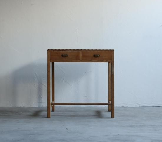 玉飾りのDESK