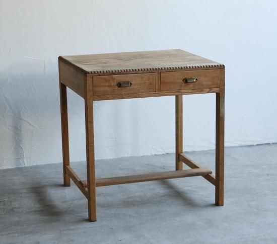 玉飾りのDESK