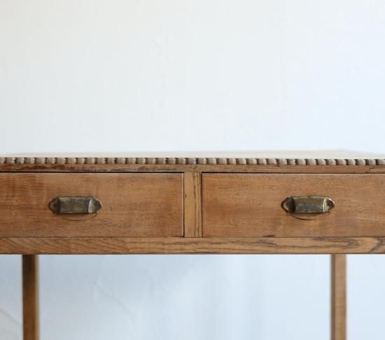 玉飾りのDESK