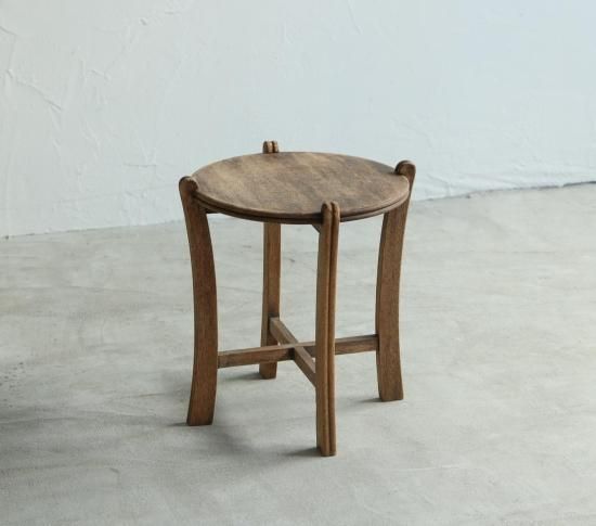 気品のある花台