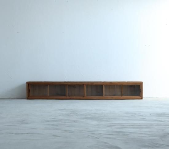 ワイドな屋久杉のテレビボード