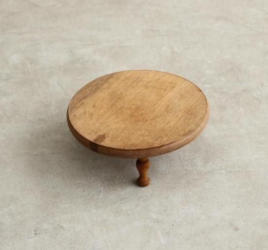 PRIVATE TABLE