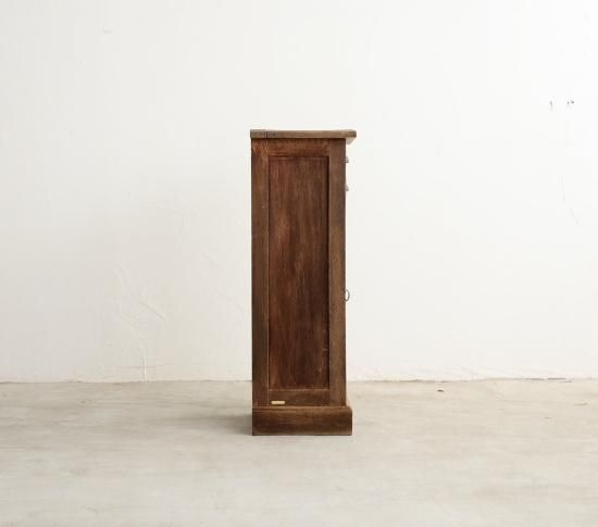 ジェントルな展示台