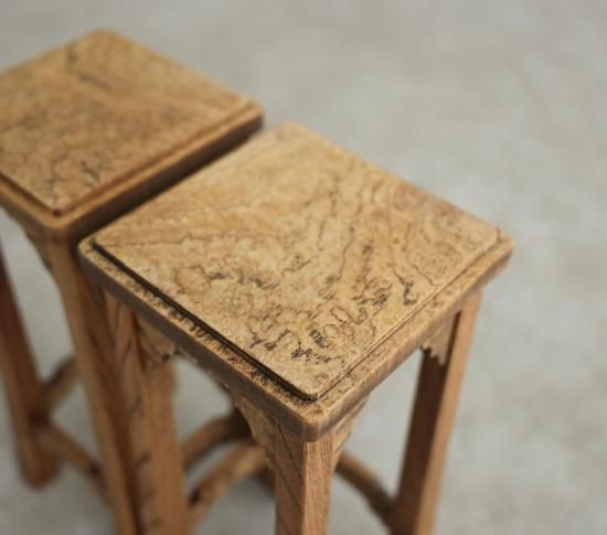 玉杢の小さな展示台