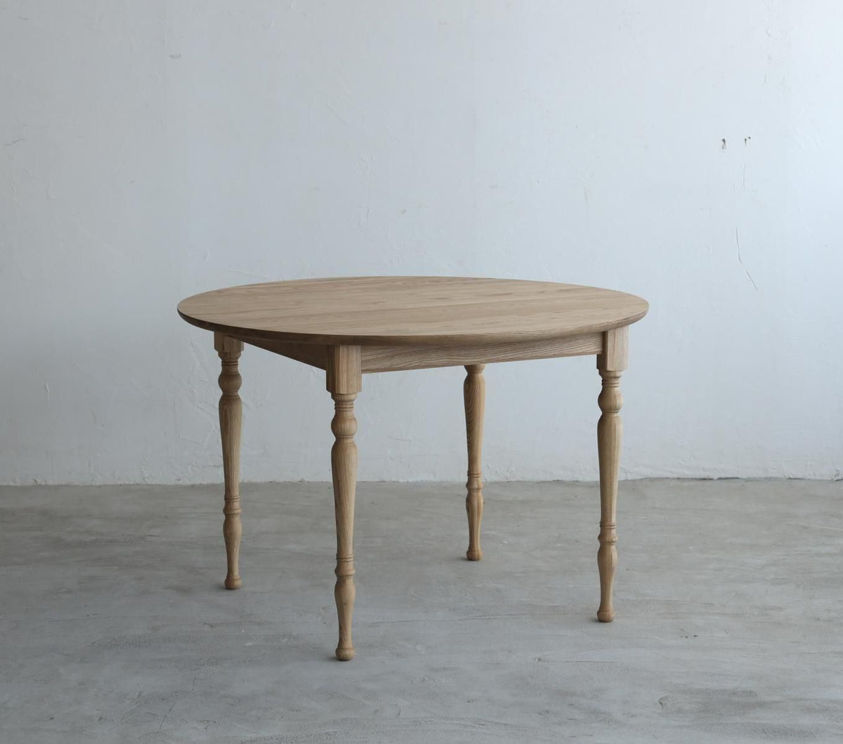 TURNER ‘circle’(NATURAL)