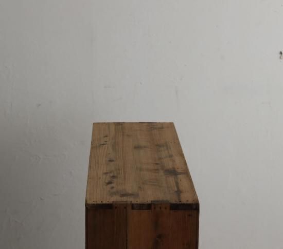 18杯の引出し棚01