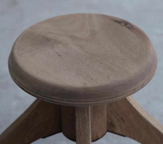 エントランスSTOOL