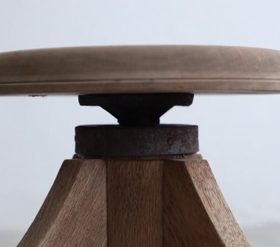 エントランスSTOOL