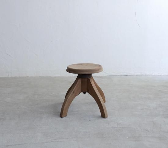 エントランスSTOOL