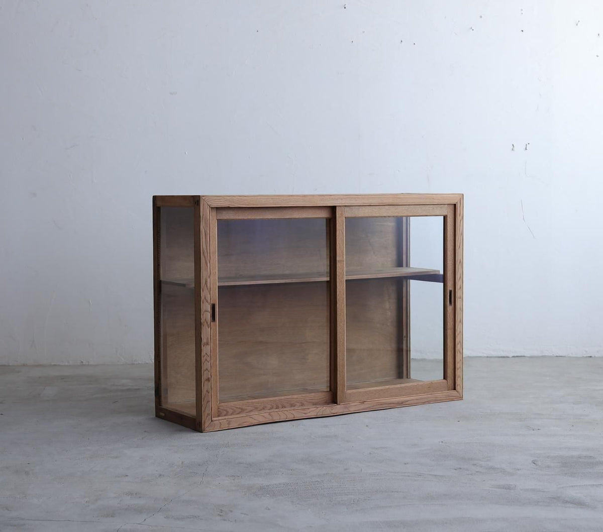 紳士な収納棚