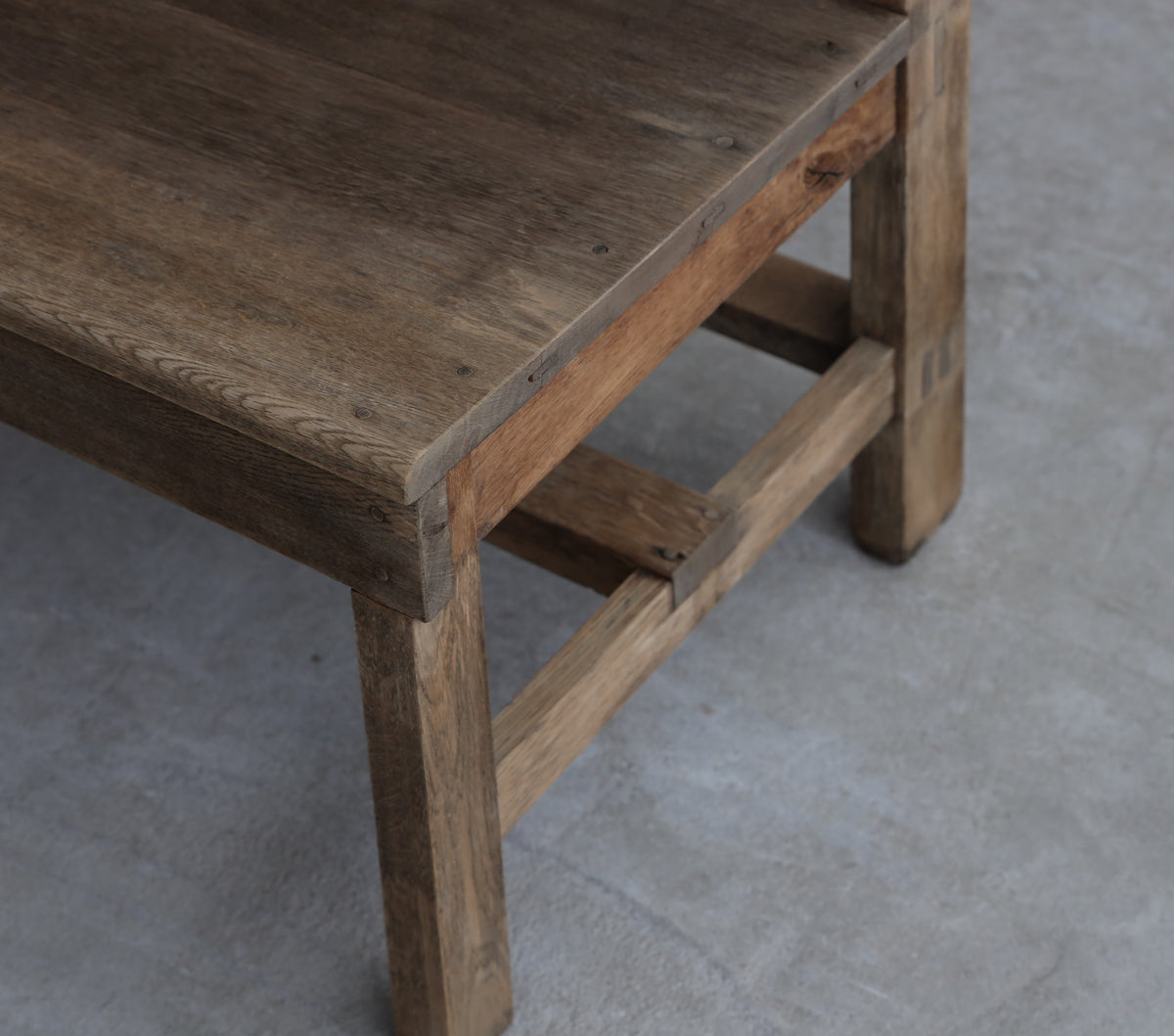 PRIVATE BENCH01