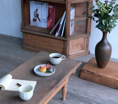100年前のコーヒーテーブル