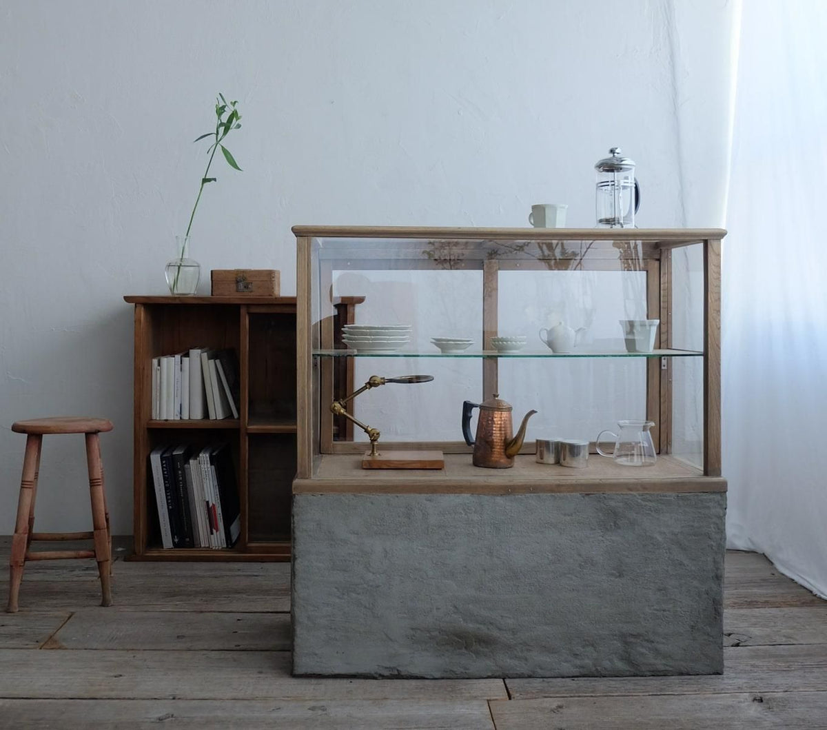 モルタル仕上げのSECOND KITCHEN