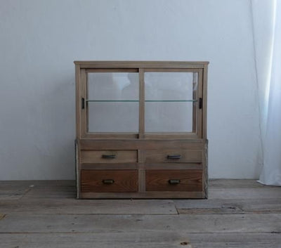 モルタル仕上げのSECOND KITCHEN