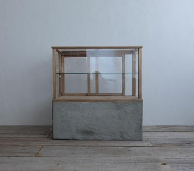 モルタル仕上げのSECOND KITCHEN