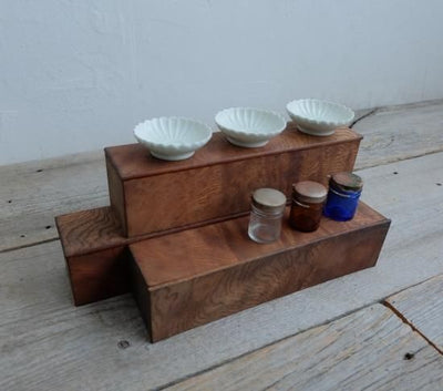 3つの小さな展示台