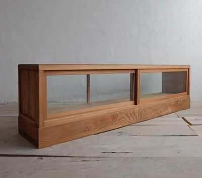 ノーブルなローボード