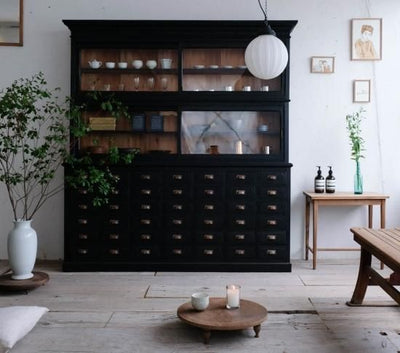 PRIVATE TABLE（惑星）