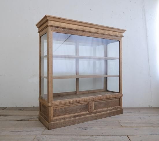 至宝の展示ケース