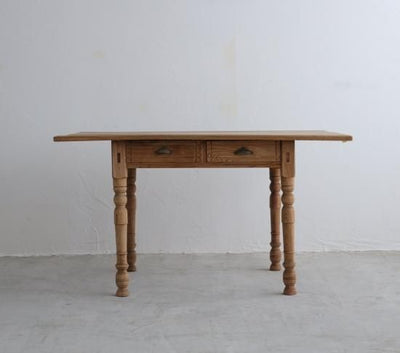 しなやかなDESK&TABLE