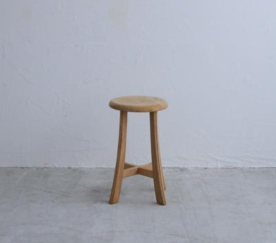 清らかなスツール