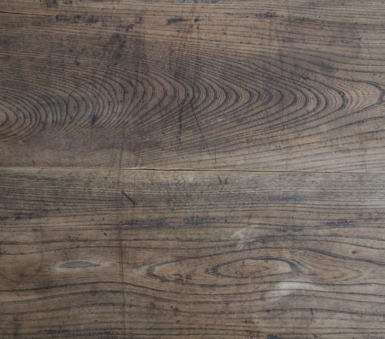 重厚なCOFFEE TABLE