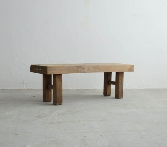 重厚なBench&Table