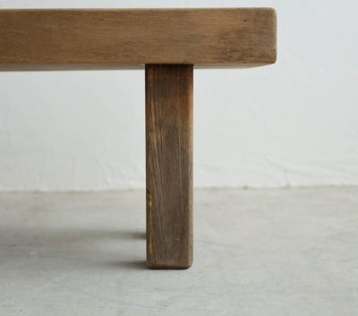 重厚なBench&Table