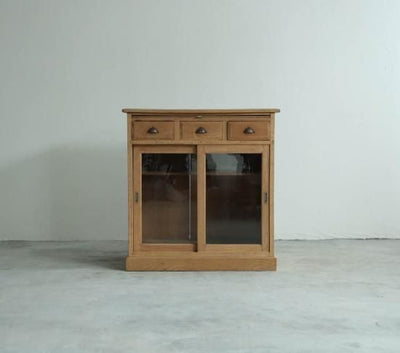 KITCHEN CABINET