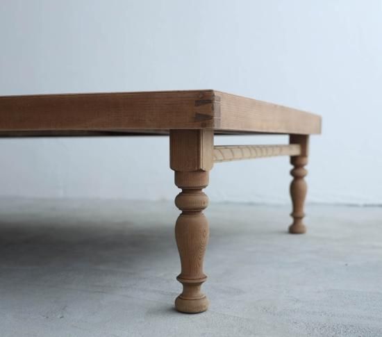 FOLDING LOW TABLE