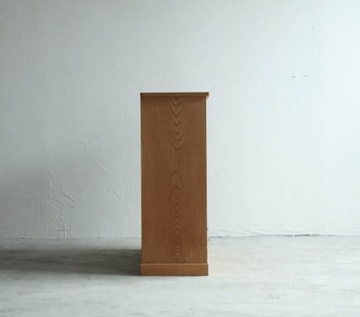 玉杢の収納棚