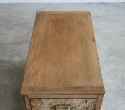 気品のあるソファSIDE BOARD