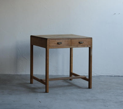 玉飾りのDESK