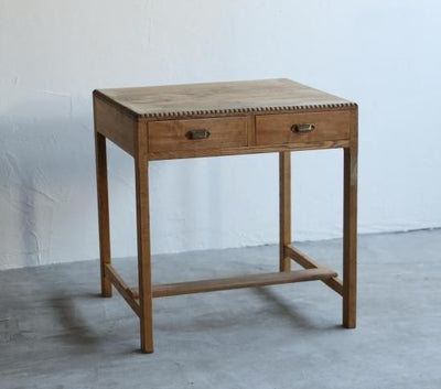 玉飾りのDESK