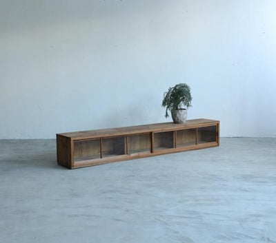 ワイドな屋久杉のテレビボード