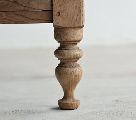 Solid EarthなCoffee Table