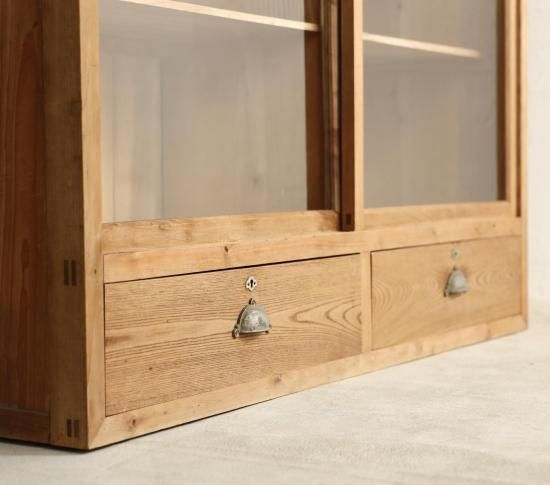Plain Cabinet