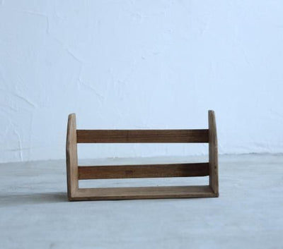 シャープな本立