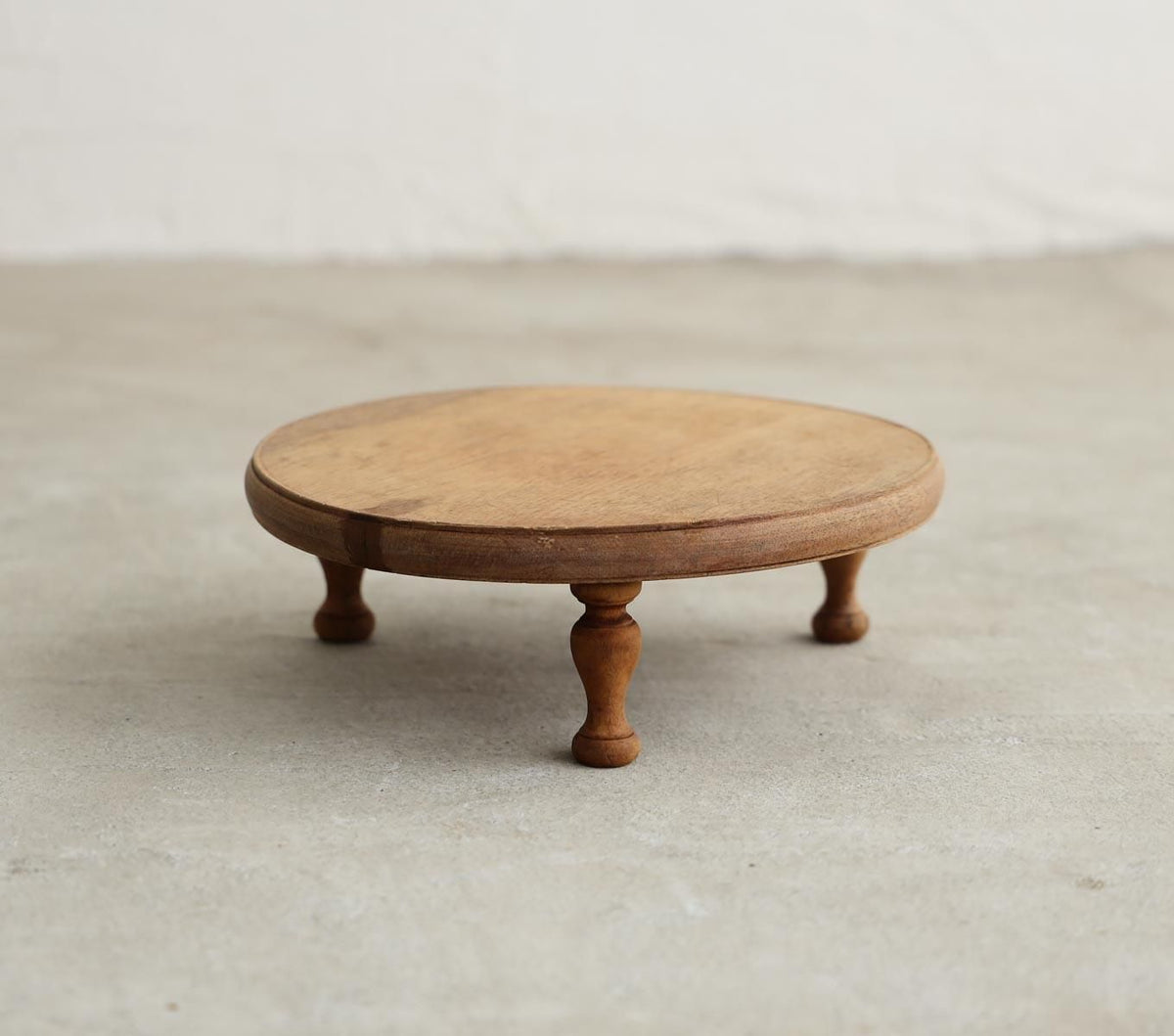 PRIVATE TABLE