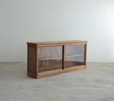 ハンサムな収納棚