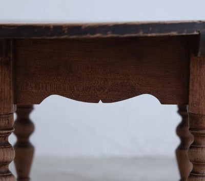ろくろ脚の欅LOW TABLE