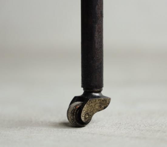【HOLD】漆黒のアイアンワゴン(キャスター付)